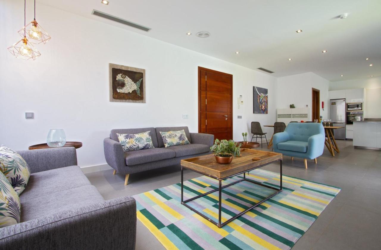 Tías Luxury Los Mojones Villa Short Walk To Old Town Private Heated Pool Villa Los Mojones Angie Puerto Del Carmen מראה חיצוני תמונה
