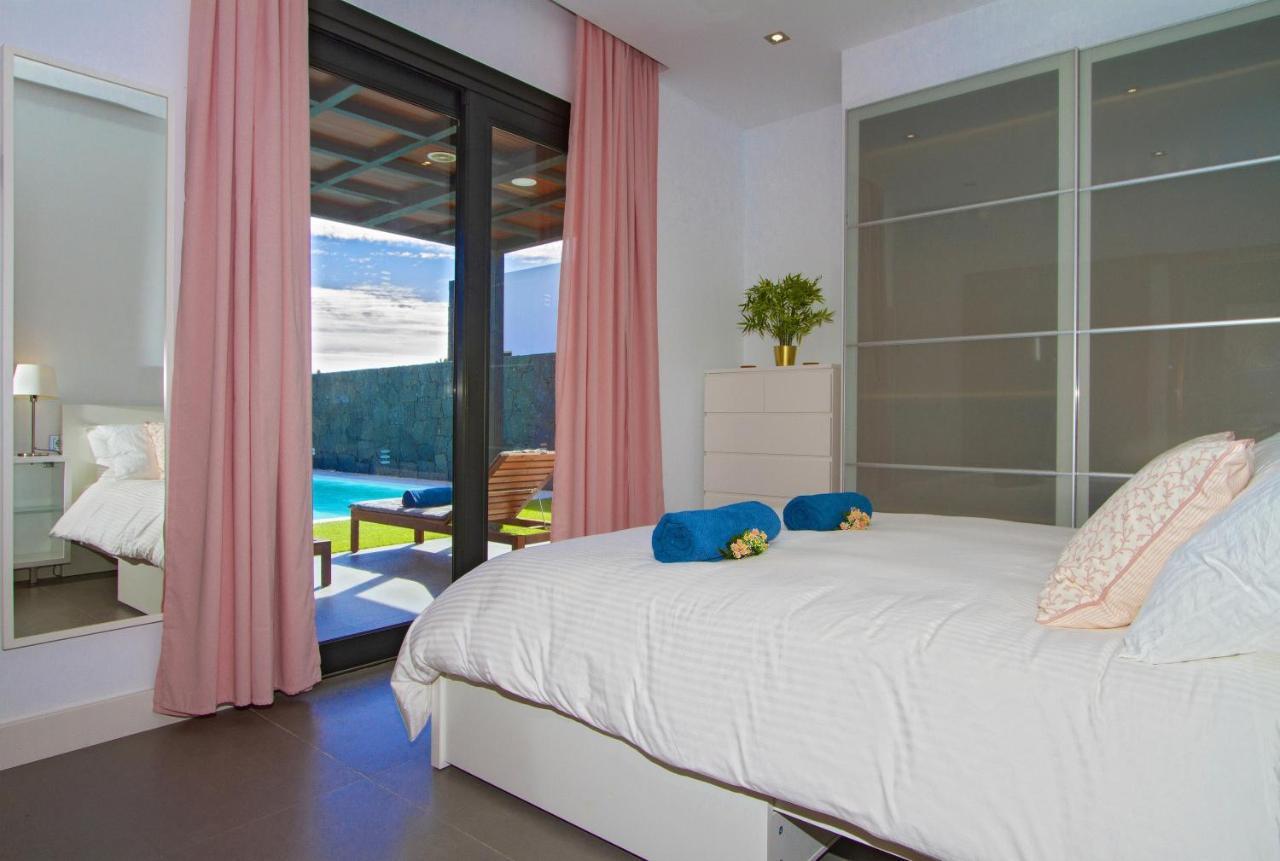 Tías Luxury Los Mojones Villa Short Walk To Old Town Private Heated Pool Villa Los Mojones Angie Puerto Del Carmen מראה חיצוני תמונה